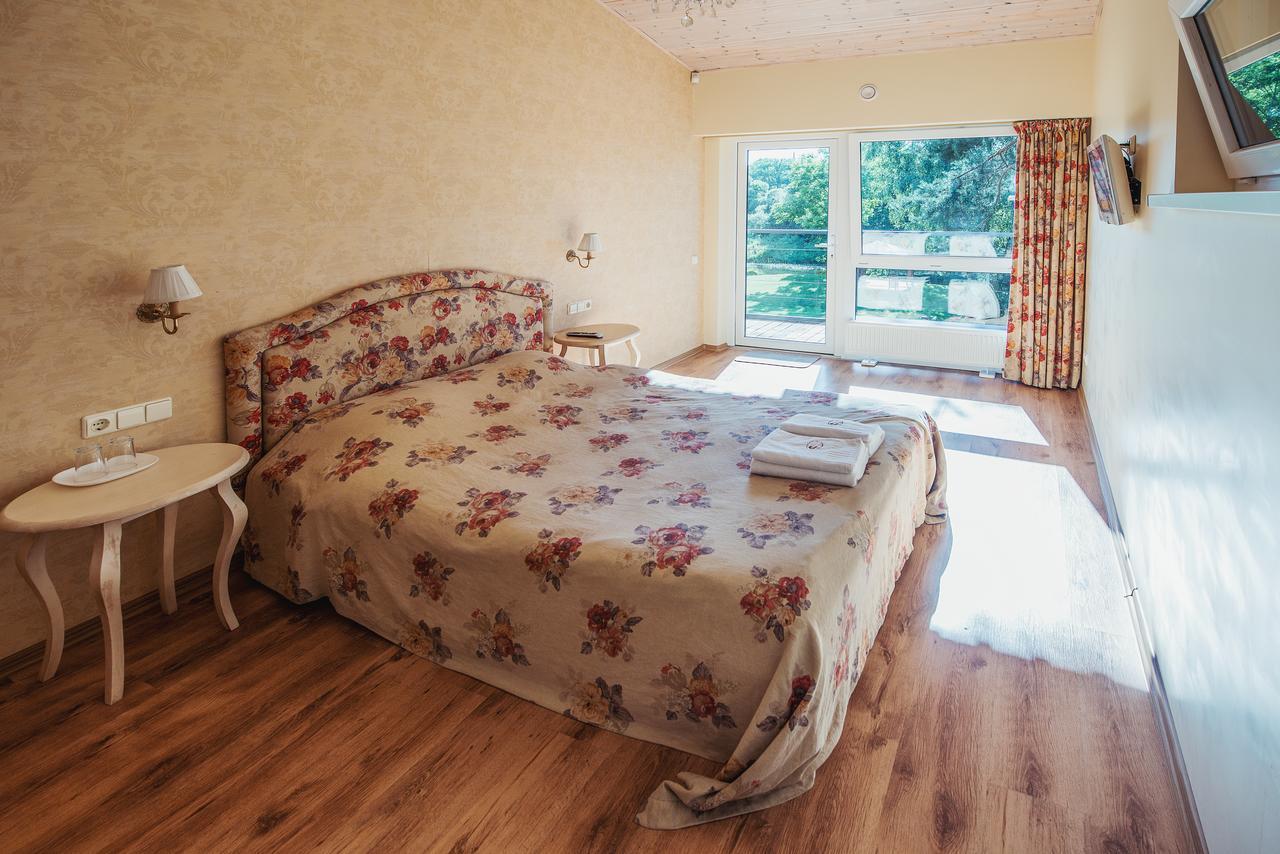 Pusu Takas Hotel Andrioniskis Cameră foto
